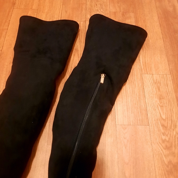 SOLD Bamboo Over The Knee Boots, Gold Lined Heel - Picture 11 of 16